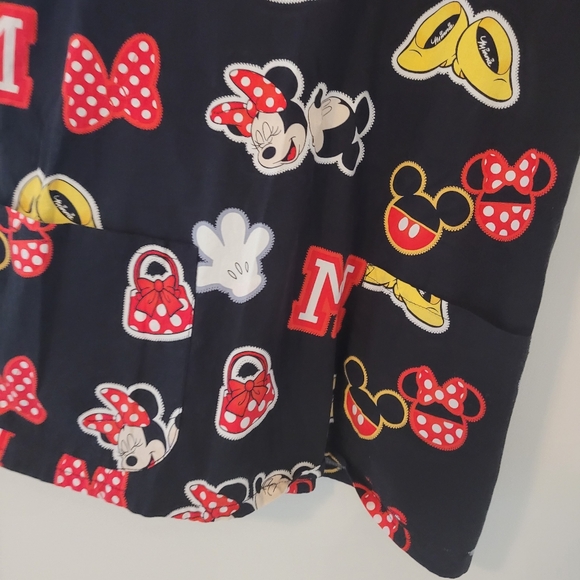 Disney Mickey & Minnie Mouse Scrub/nurse Top Size large - Picture 3 of 5